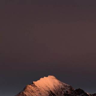 iPhone FHD wallpaper