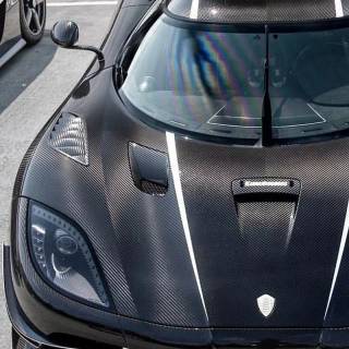 Black Koenigsegg wallpaper