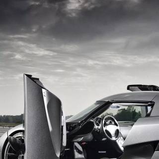 Black Koenigsegg wallpaper