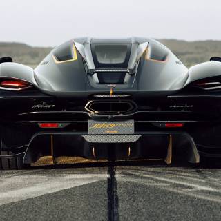 Black Koenigsegg wallpaper