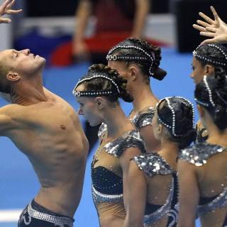 Synchronized swimming wallpaper