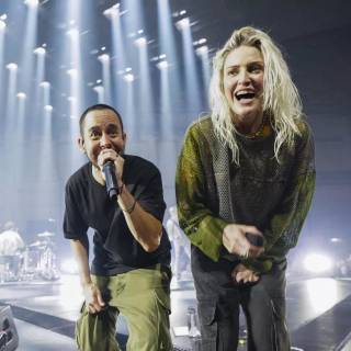 Emily Armstrong wallpaper