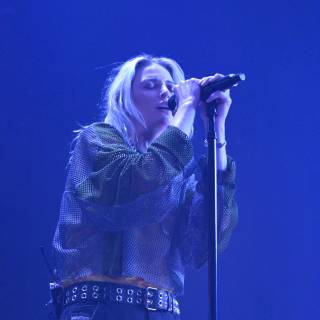 Emily Armstrong wallpaper