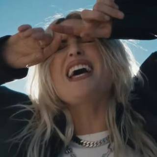 Emily Armstrong wallpaper