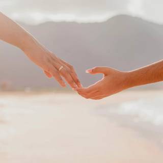 Hands free wallpaper