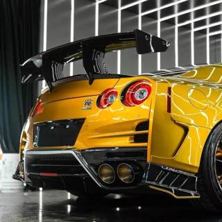 Yellow Nissan GTR wallpaper