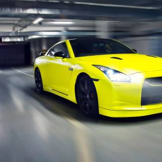 Yellow Nissan GTR wallpaper