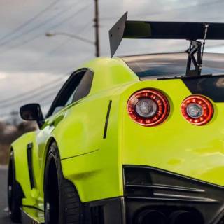 Yellow Nissan GTR wallpaper