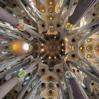 Antoni Gaudí wallpaper