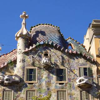 Antoni Gaudí wallpaper