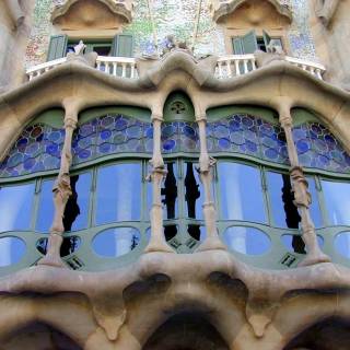 Antoni Gaudí wallpaper