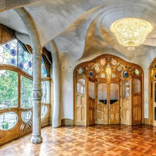 Antoni Gaudí wallpaper