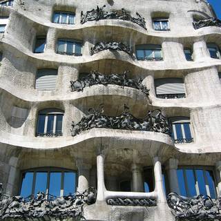 Antoni Gaudí wallpaper