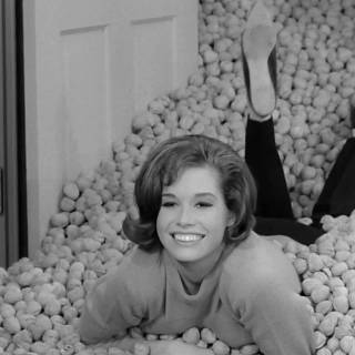 Mary Tyler Moore wallpaper