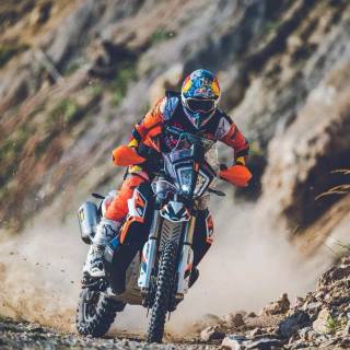 KTM 890 Adventure wallpaper