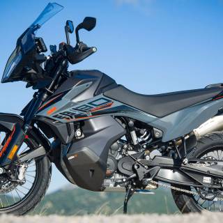 KTM 890 Adventure wallpaper