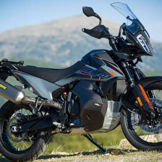 KTM 890 Adventure wallpaper
