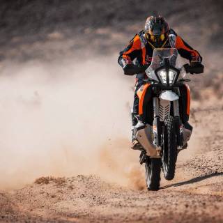 KTM 890 Adventure wallpaper