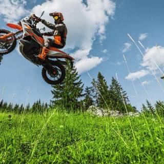 KTM 890 Adventure wallpaper