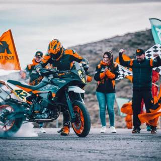 KTM 890 Adventure wallpaper