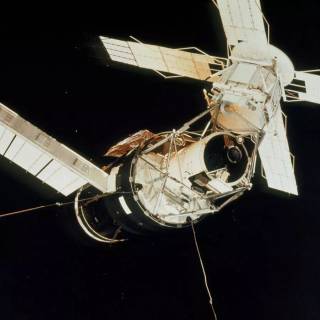 Skylab wallpaper