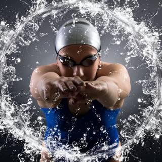 Female swimmer wallpaper