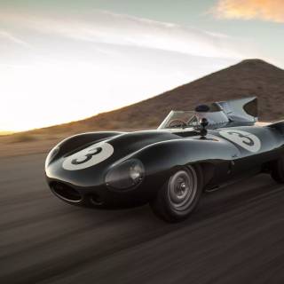 Jaguar D-Type wallpaper
