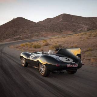 Jaguar D-Type wallpaper