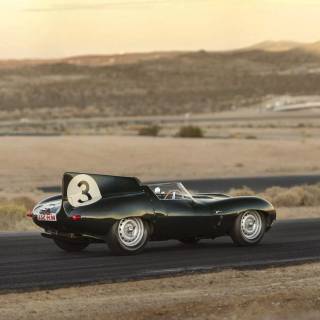 Jaguar D-Type wallpaper