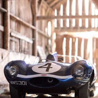 Jaguar D-Type wallpaper