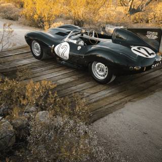 Jaguar D-Type wallpaper