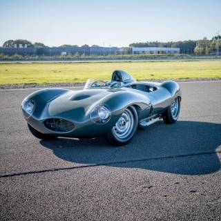 Jaguar D-Type wallpaper