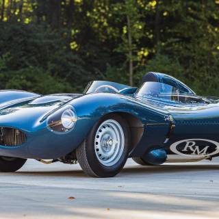 Jaguar D-Type wallpaper