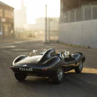 Jaguar D-Type wallpaper