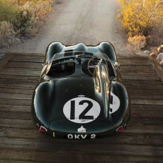 Jaguar D-Type wallpaper