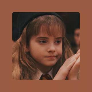 Hermione Granger aesthetic wallpaper