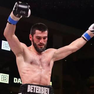 Artur Beterbiev wallpaper