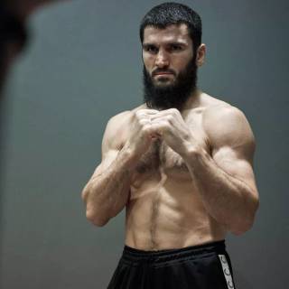 Artur Beterbiev wallpaper