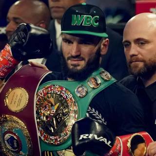 Artur Beterbiev wallpaper