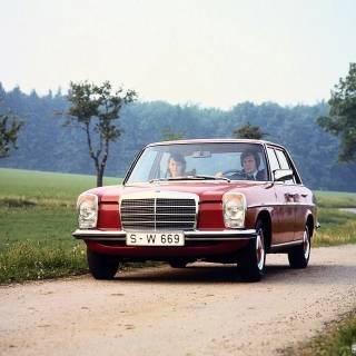 Mercedes-Benz W114 wallpaper
