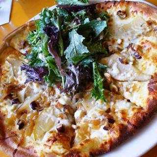 California Pizza Kitchen wallpaper