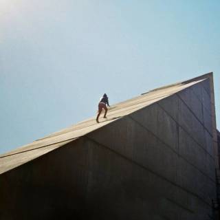 Freudian Daniel Caesar wallpaper