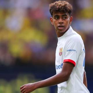 Lamine Yamal PC wallpaper