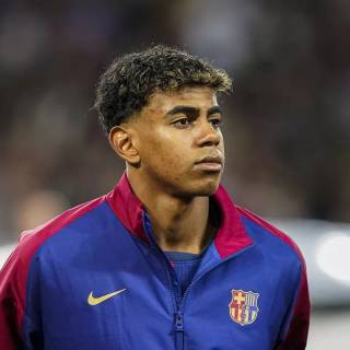 Lamine Yamal PC wallpaper