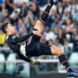 Ronaldo shooting wallpaper