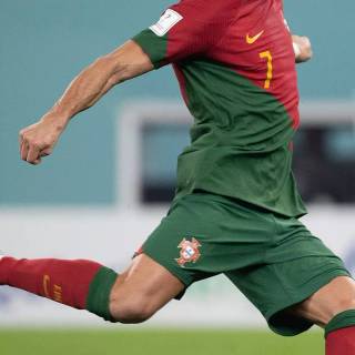 Ronaldo shooting wallpaper