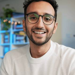 Ali Abdaal wallpaper