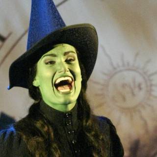 Elphaba Thropp wallpaper