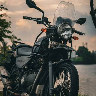 Royal Enfield Himalayan 650 wallpaper