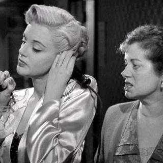 Elsa Lanchester wallpaper